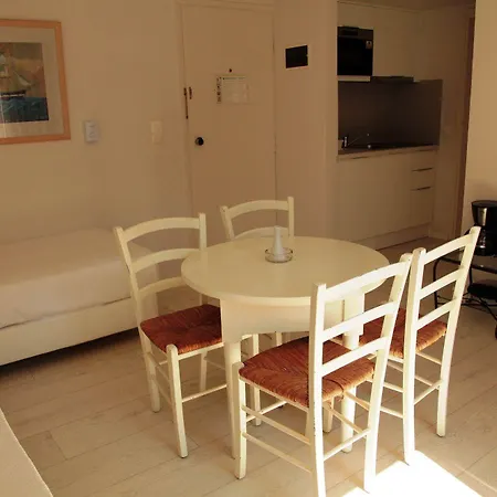 Aparthotel Leoniki By Diamond 4*